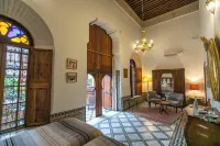 里亞德馬布盧卡飯店