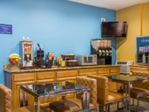 デイズ イン バイ ウィンダム バーナル ユインタのホテル