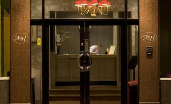 Ardington Hotel