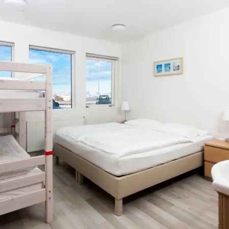 Kef Guesthouse by Keflavík Airport