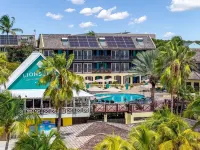 LionsDive Beach Resort - شاطئ
