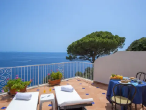 Open Gate Hotels in Praiano