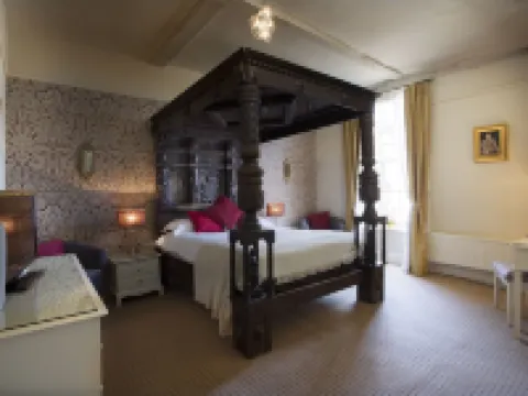 The George Hotel & Brasserie, Cranbrook Hotels in Cranbrook