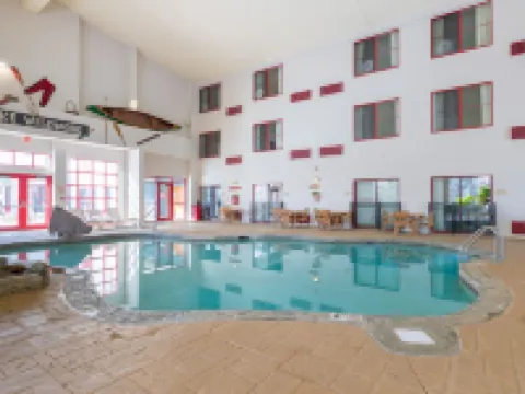 Wildwood Lodge & Suites Hotels in Clive