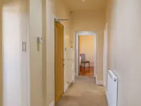 Whitefield Charm Cozy 2 Bedroom Apartment Sleeps 8 Hotels in Bury District