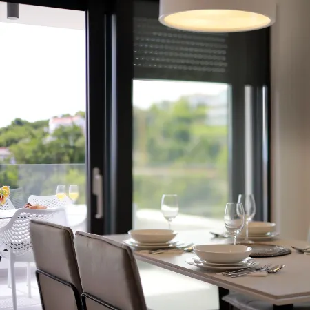 Modena Maris Apartments Отели рядом с достопримечательностью «Пляж Медвея»