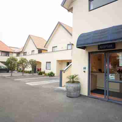 新普利茅茨貝拉維斯塔汽車旅館 Hotel Exterior