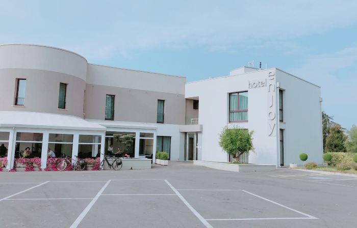 Hotel Enjoy