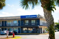 Motel 6 Lantana, FL Hotels in Lantana