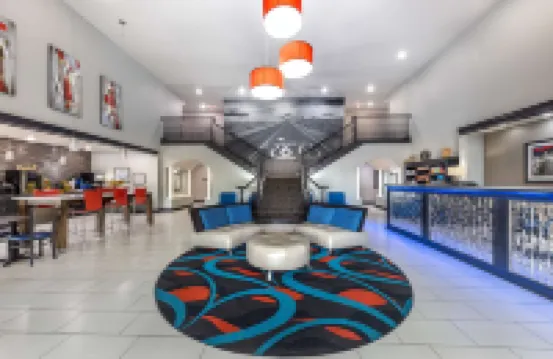 ベストウェスタン アトカ イン & スイーツ アトカのホテル