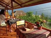 Lenh Family House - Hostel Hotels in Su Pan