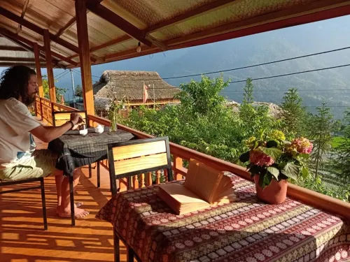 Lenh Family House - Hostel