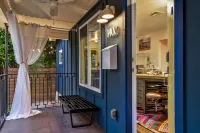 The Eastside Lodge Austin