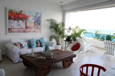 Las Olas 2Br 6Pax 3Bds HugeTerrace Hotels in 