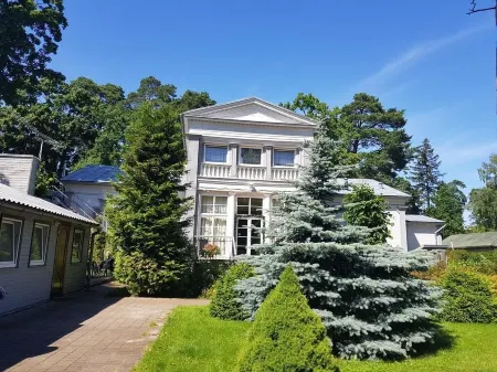 Valensija Отели рядом с достопримечательностью «Сосны Райниса»