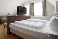 Halber Mond Hotels in Bensheim