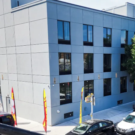 Hotel Fuego Bronx Yankee Stadium Отели рядом с достопримечательностью «Станция "207-я улица"»