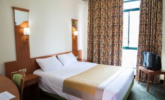 Gorillas City Centre Hotel