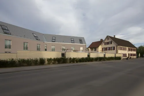 Gasthaus Und Hotel Zum Löwen Hotel di Hertingen