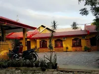 Carribean Transient House Hotels near Sabangan Falls