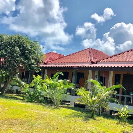 Baan Archa Samui Отели рядом с достопримечательностью «Пляж Хат Банг Рак»