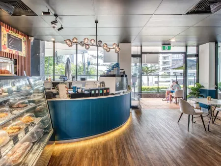 Neptune Resort Отели рядом с достопримечательностью «Панорама Тауэр»