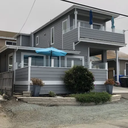 FULL OCEAN VIEW!!! 3 minute walk to beach, WiFi, Dogs welcomed upon approval