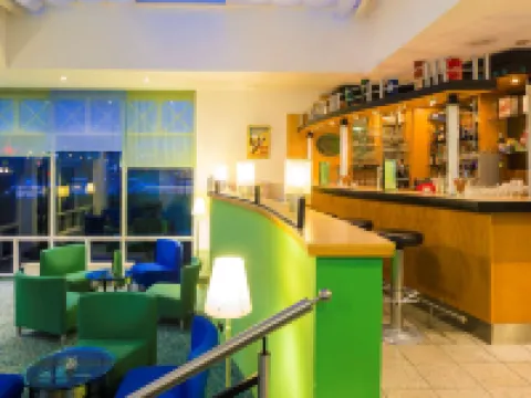 โรงแรมอัมแทร์ราสเซอนูเฟอร์ โรงแรมในเดรสเดิน