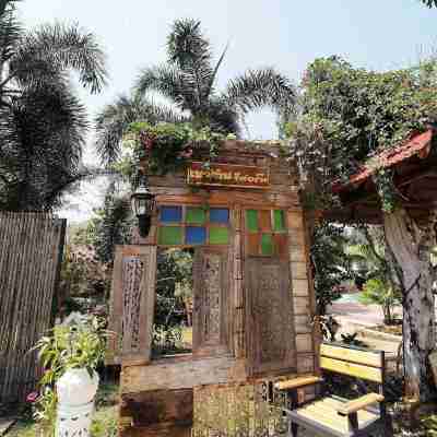 เขาโทน ริเวอร์ รีสอร์ท Hotel Exterior