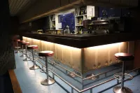 馬爾克斯德桑蒂拉納飯店 - 酒吧