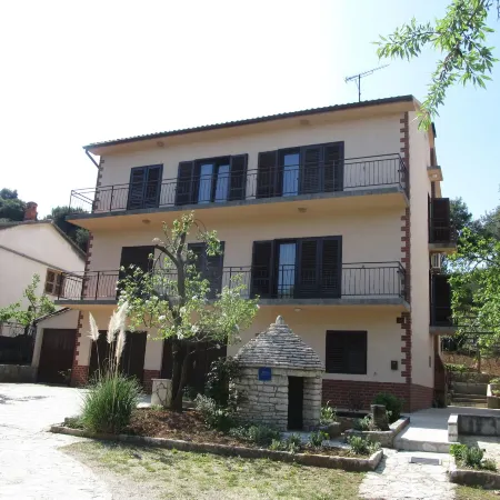 Apartments Grgorinić