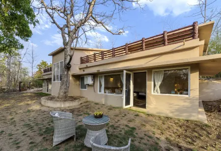 The Riverwood Forest Retreat Pench