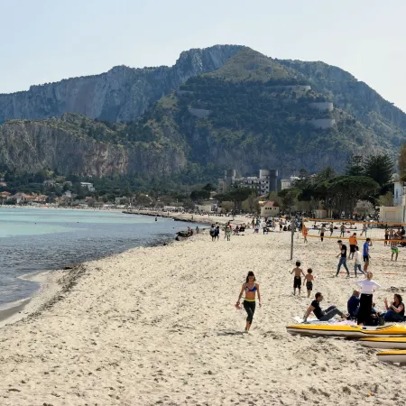 Palermo Mare Holidays