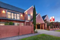 Ballarat Suites