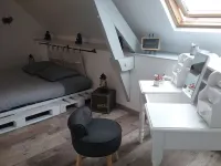 Chambre d'hôtes "COQUELICOT" Hotels in Nurlu