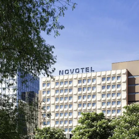 Novotel Strasbourg Centre Halles Отели рядом со станцией Страсбургская станция