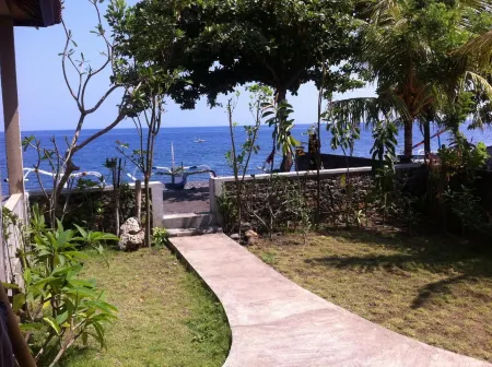 艾美沙麗海灘旅館