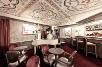 Golden Tulip Cannes Hotel de Paris - Nouto- ja jättöpalvelut
