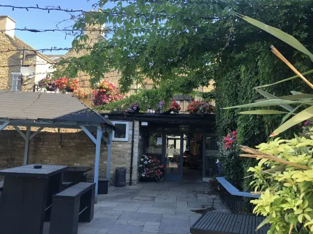 Deeping Stage Отели в г. Юг Кестевен Дистрикт