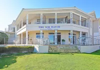 The Sir David Boutique Guest House Hotels in Bloubergstrand