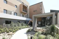Le Néliö Hotels in Ventabren