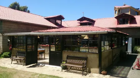 Guest House Jane Naivasha Отели рядом с достопримечательностью «Lakes NAIVASHA - Crescent Island»