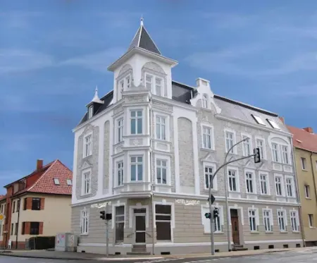 Hotel Hanseat Stralsund Отели в г. Ной-Бартельсхаген