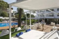 Ona Palmira Paguera - en bord de mer