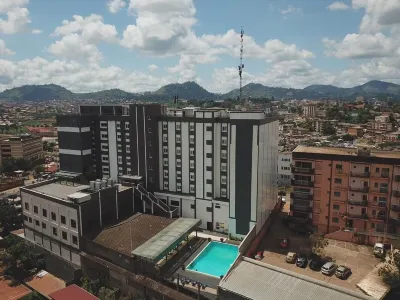 Hotel Franco Yaounde Hôtels à proximité de : Carrefour Simbok