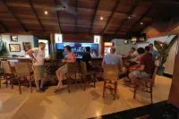 Kokopo Beach Bungalow Resort - Bar