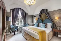 Cedar Manor