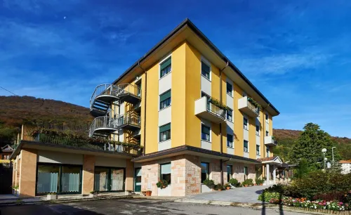 Hotel Ristorante Costa Hotels in Roncola