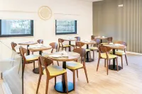 Casa Dona Edite Guesthouse Douro Hotels in Alijo