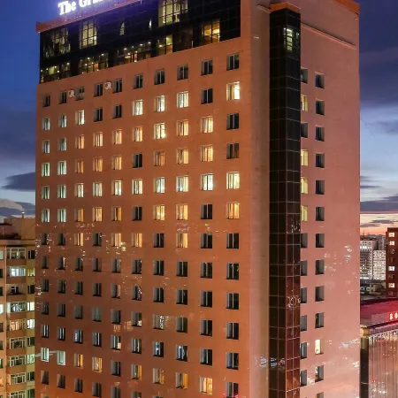Grand Hill Hotel Ulaanbaatar Отели рядом с достопримечательностью «Гандантэгченлин»